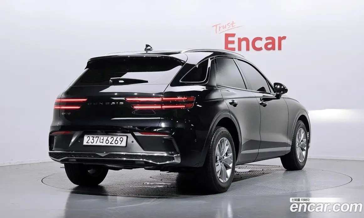 Genesis GV70 2025 2.5 автомат (гидро), фото 2 Genesis GV70 2025 2.5 автомат (гидро), фото 2