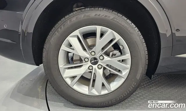 Genesis GV70 2025 2.5 автомат (гидро), миниатюра 5 Genesis GV70 2025 2.5 автомат (гидро), миниатюра 5