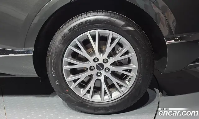 Genesis GV80 2024 2.5 автомат (гидро), миниатюра 7