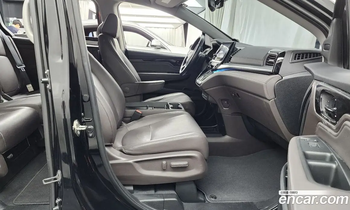 Honda Odyssey 2017 3.5 автомат (гидро), фото 17