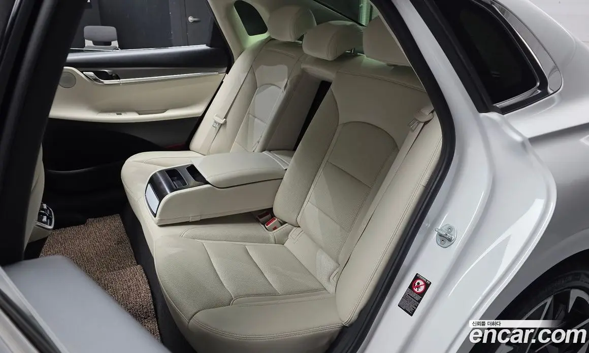 Hyundai Grandeur 2022 3.3 автомат (гидро), фото 16