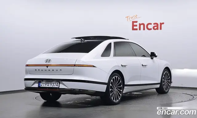 Hyundai Grandeur 2023 1.6 автомат (гидро), миниатюра 2