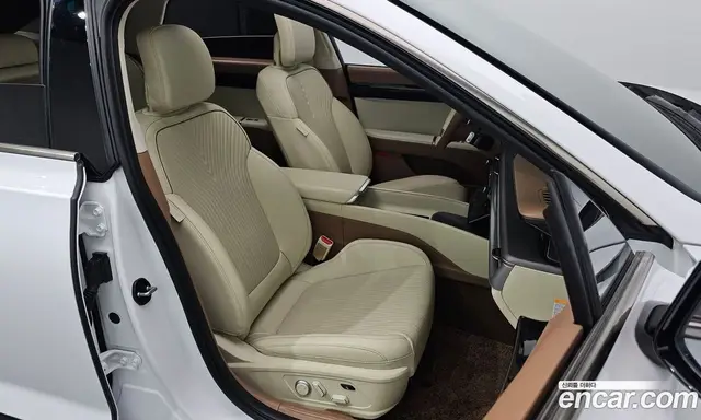 Hyundai Grandeur 2023 1.6 автомат (гидро), миниатюра 11