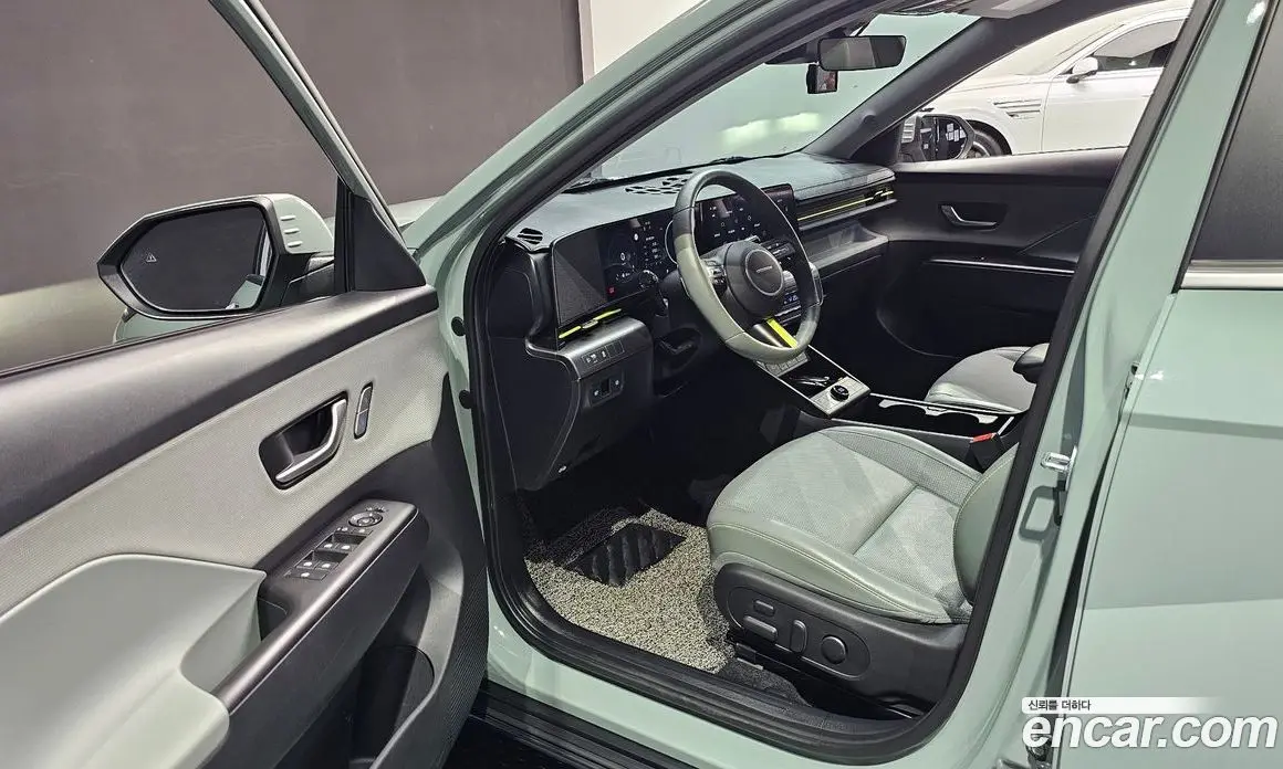 Hyundai Kona 2023 1.6 автомат (гидро), фото 24