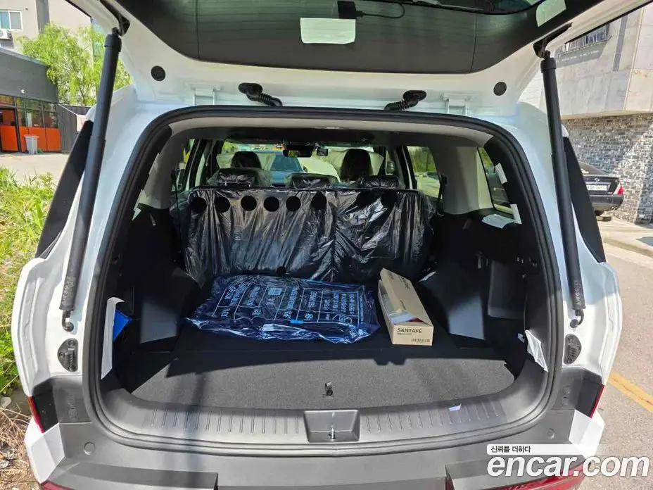 Hyundai Santa Fe 2025 1.6 автомат (гидро), фото 5