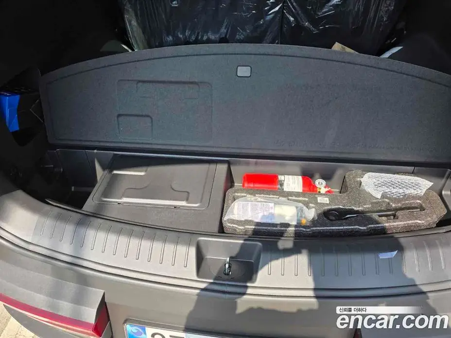 Hyundai Santa Fe 2025 1.6 автомат (гидро), фото 8