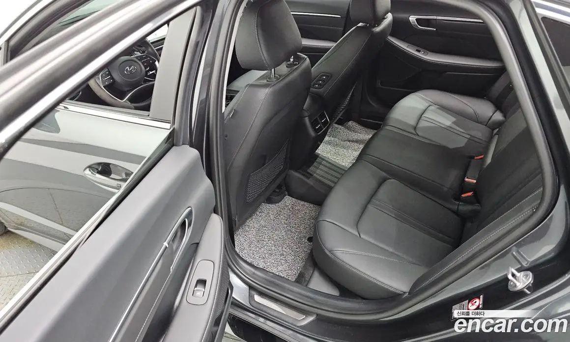 Hyundai Sonata 2022 1.6 автомат (гидро), фото 16