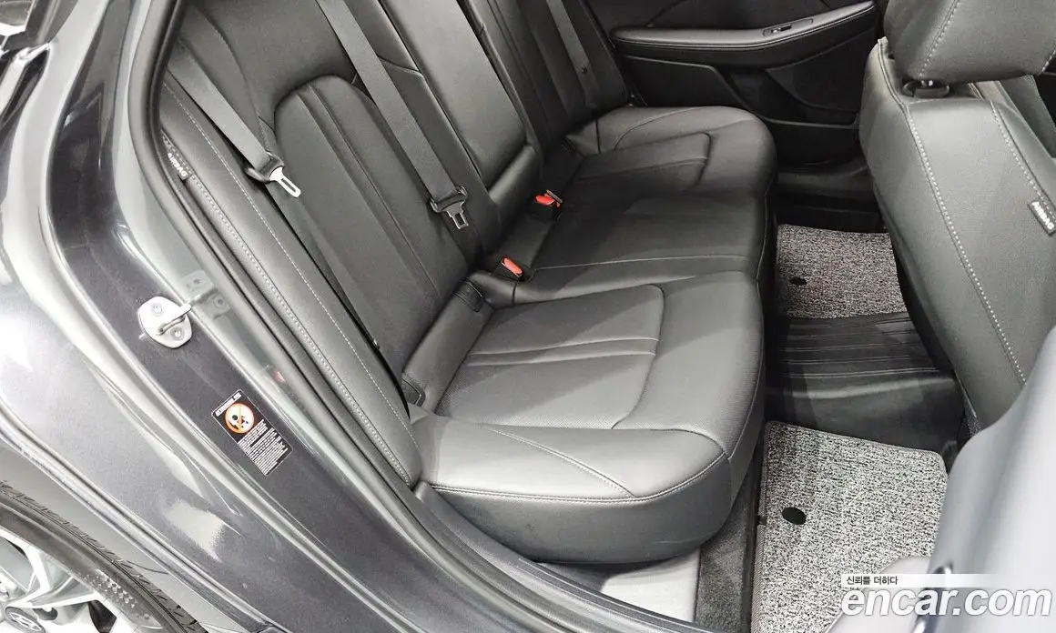 Hyundai Sonata 2022 1.6 автомат (гидро), фото 18