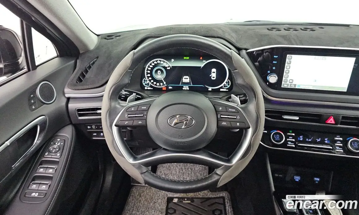 Hyundai Sonata 2022 1.6 автомат (гидро), фото 19