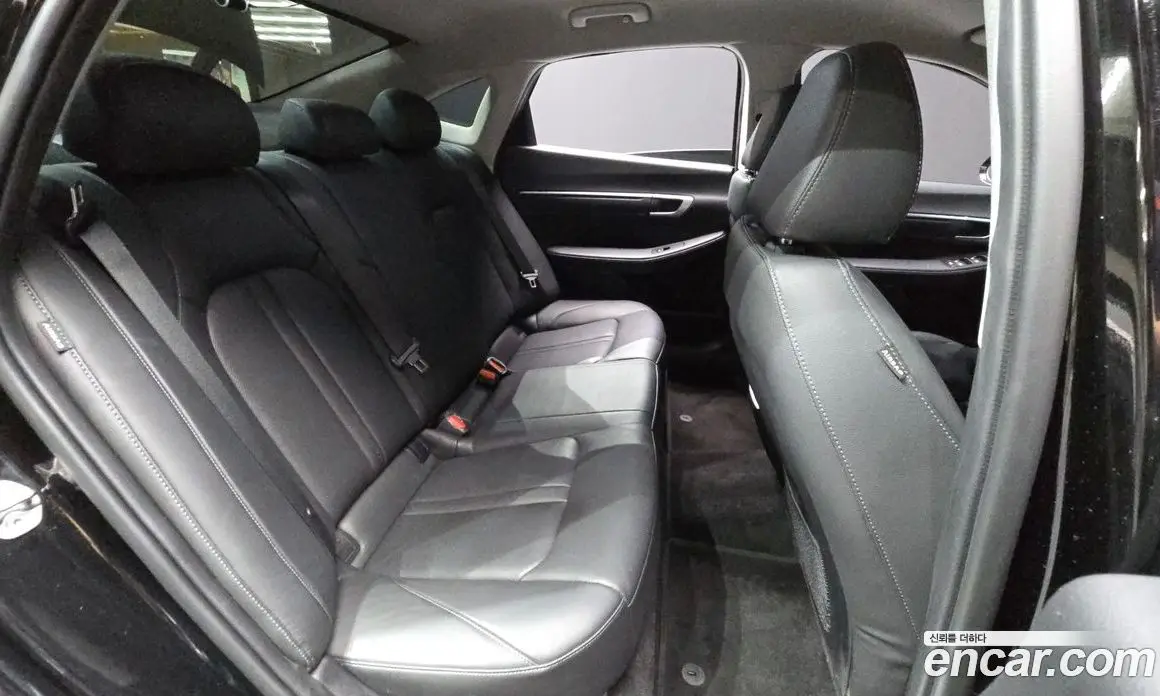 Hyundai Sonata 2023 2.0 автомат (гидро), фото 12