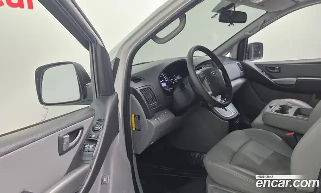 Hyundai Starex 2019 2.5 автомат (гидро), миниатюра 11