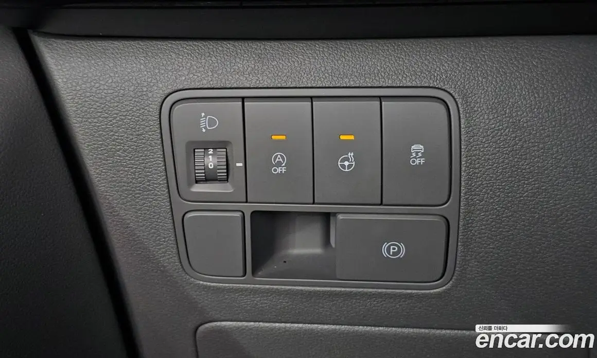 Hyundai Staria 2023 2.2 автомат (гидро), фото 17