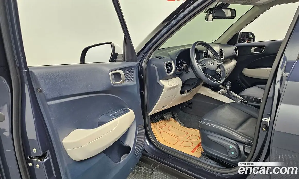 Hyundai Venue 2021 1.6 автомат (гидро), фото 13