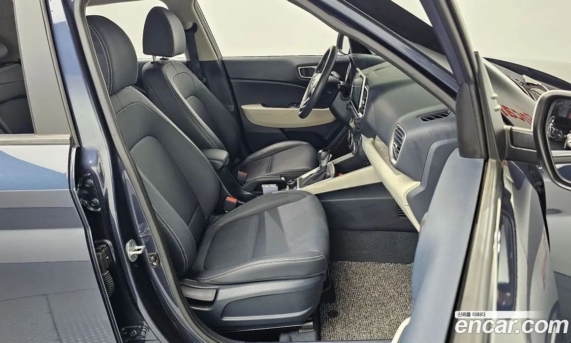 Hyundai Venue 2021 1.6 автомат (гидро), фото 16