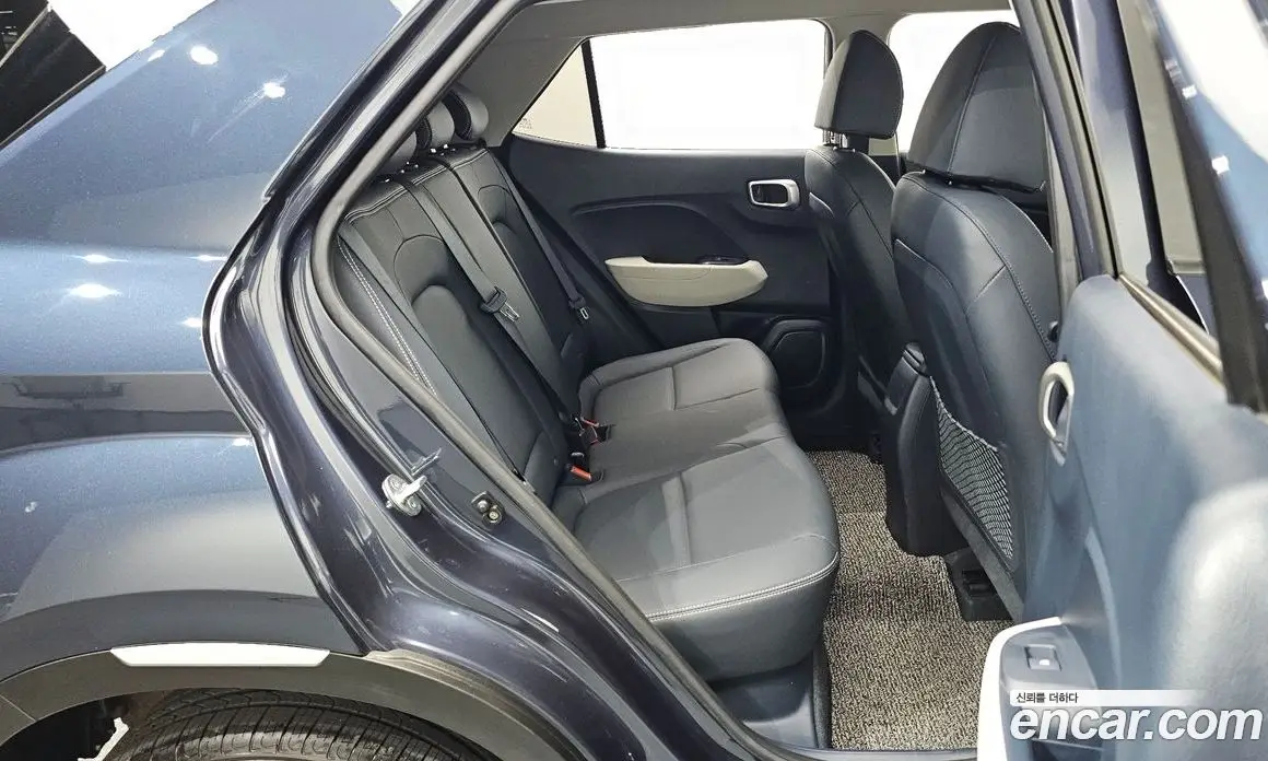 Hyundai Venue 2021 1.6 автомат (гидро), фото 17