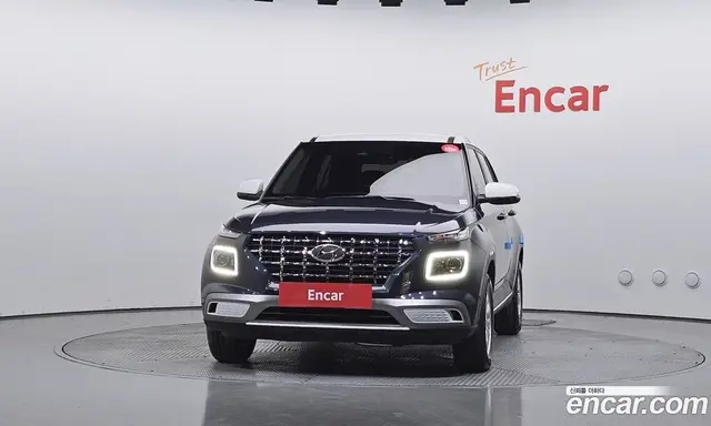 Hyundai Venue 2021 1.6 автомат (гидро), миниатюра 3