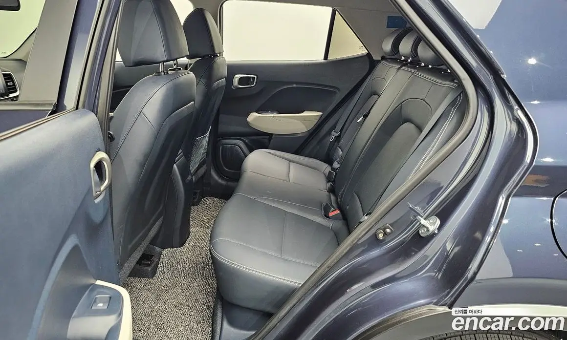Hyundai Venue 2021 1.6 автомат (гидро), фото 24