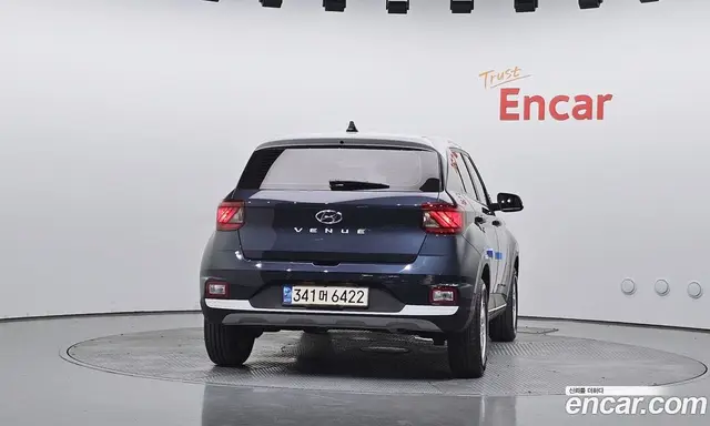 Hyundai Venue 2021 1.6 автомат (гидро), миниатюра 4