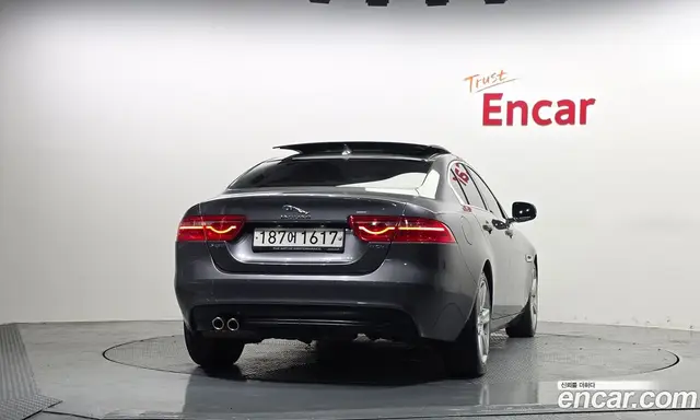 Jaguar XE 2016 2.0 автомат (гидро), миниатюра 4 Jaguar XE 2016 2.0 автомат (гидро), миниатюра 4