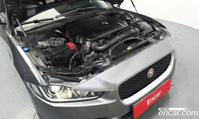 Jaguar XE 2016 2.0 автомат (гидро), миниатюра 6 Jaguar XE 2016 2.0 автомат (гидро), миниатюра 6