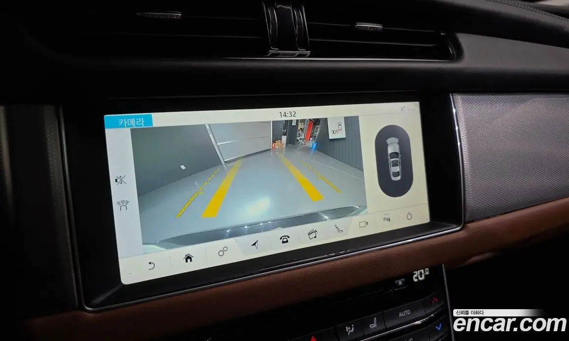 Jaguar XF 2017 2.0 автомат (гидро), фото 14 Jaguar XF 2017 2.0 автомат (гидро), фото 14
