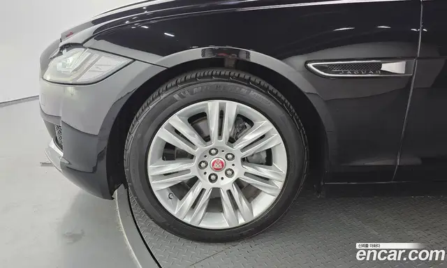 Jaguar XF 2017 2.0 автомат (гидро), миниатюра 5 Jaguar XF 2017 2.0 автомат (гидро), миниатюра 5