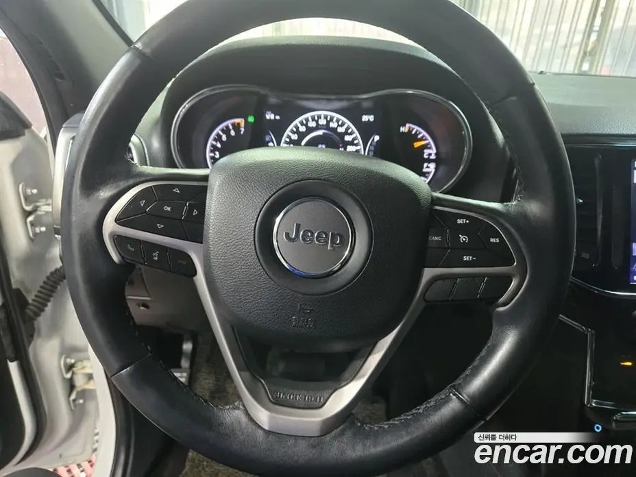 Jeep Cherokee 2019 3.6 автомат (гидро), фото 16