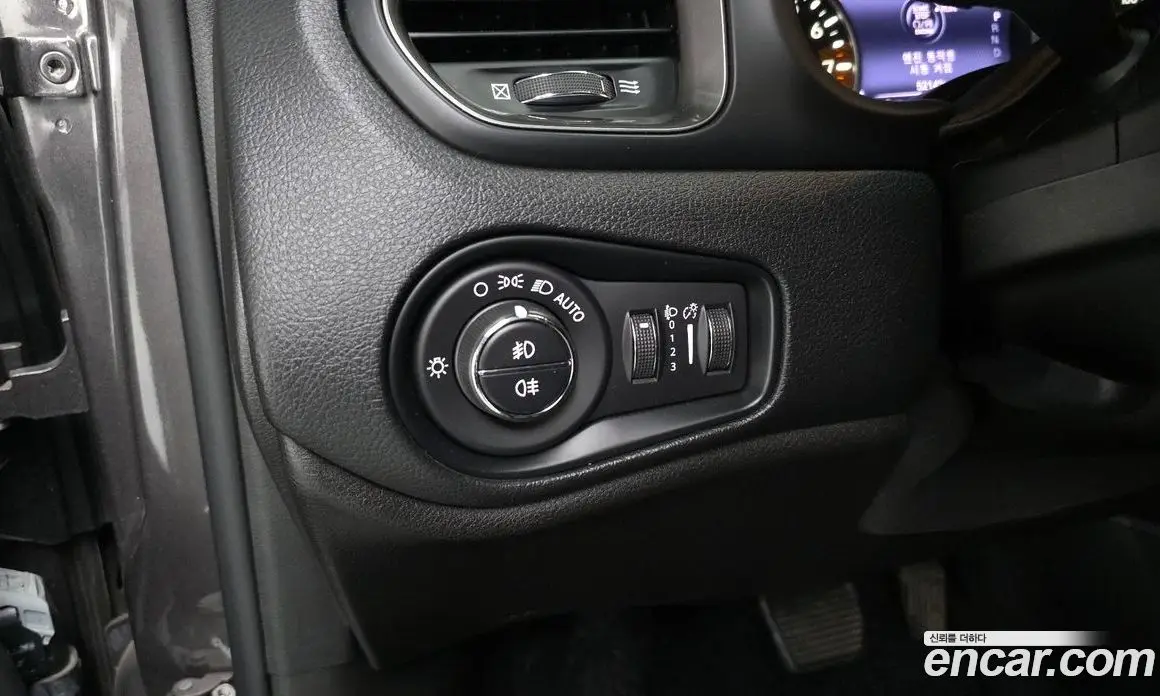 Jeep Renegade 2021 2.4 автомат (гидро), фото 32