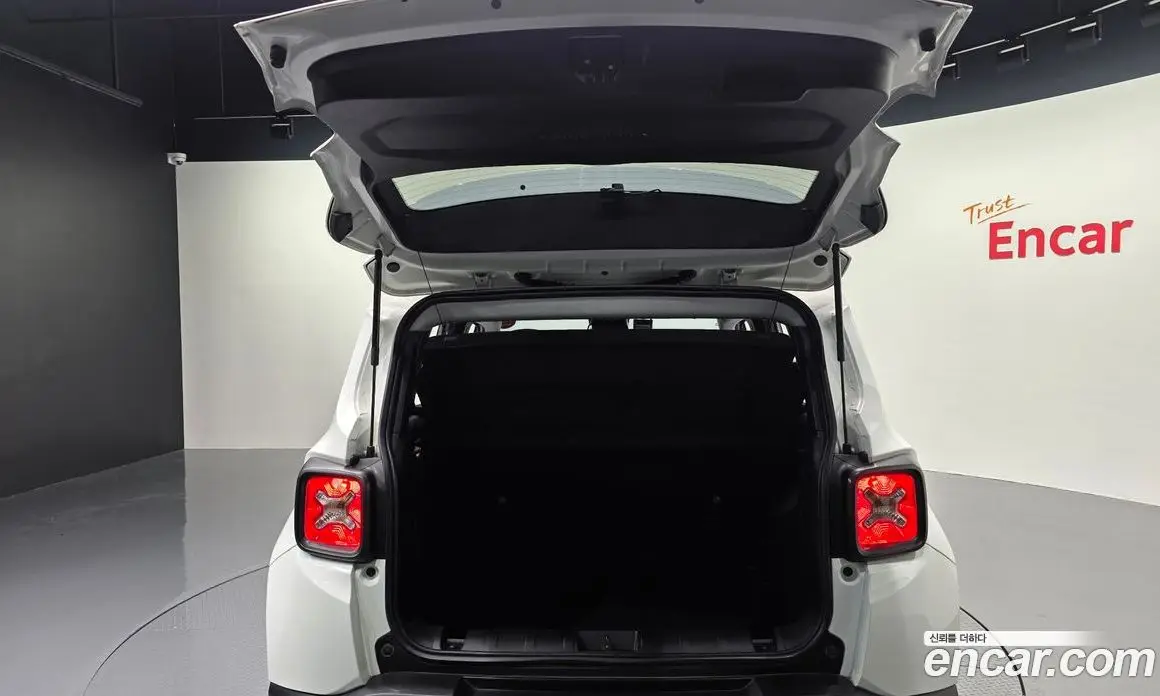 Jeep Renegade 2021 2.4 автомат (гидро), фото 33