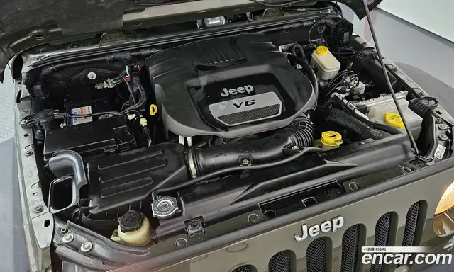 Jeep Wrangler 2015 3.6 автомат (гидро), миниатюра 6