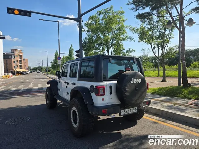 Jeep Wrangler 2020 2.0 автомат (гидро), миниатюра 4
