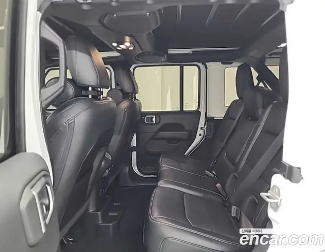 Jeep Wrangler 2023 2.0 автомат (гидро), миниатюра 12