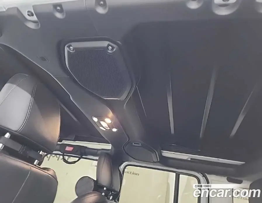 Jeep Wrangler 2023 2.0 автомат (гидро), фото 13