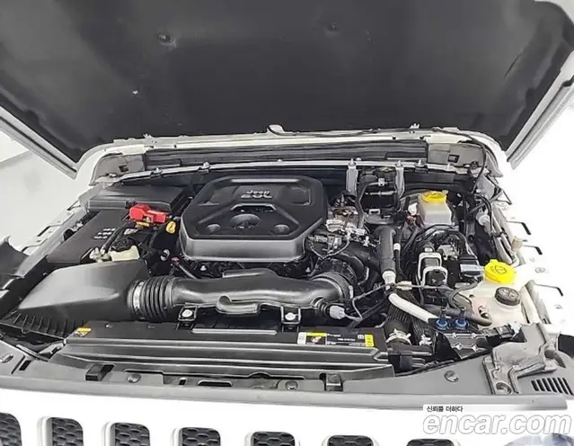 Jeep Wrangler 2023 2.0 автомат (гидро), миниатюра 5
