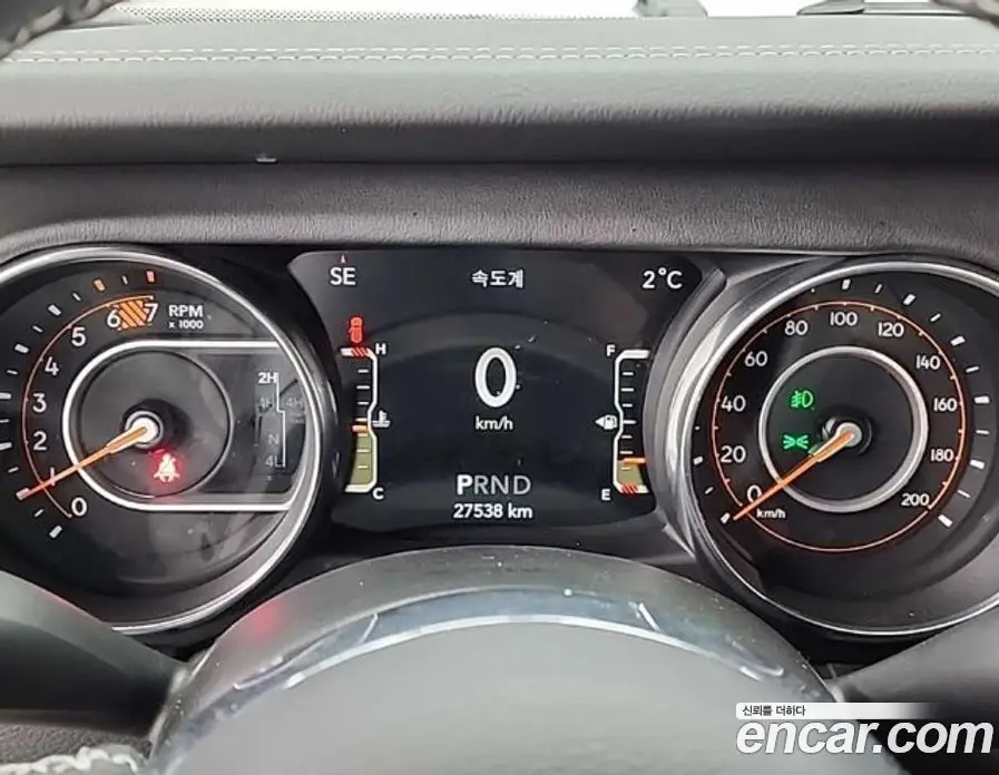 Jeep Wrangler 2023 2.0 автомат (гидро), фото 6