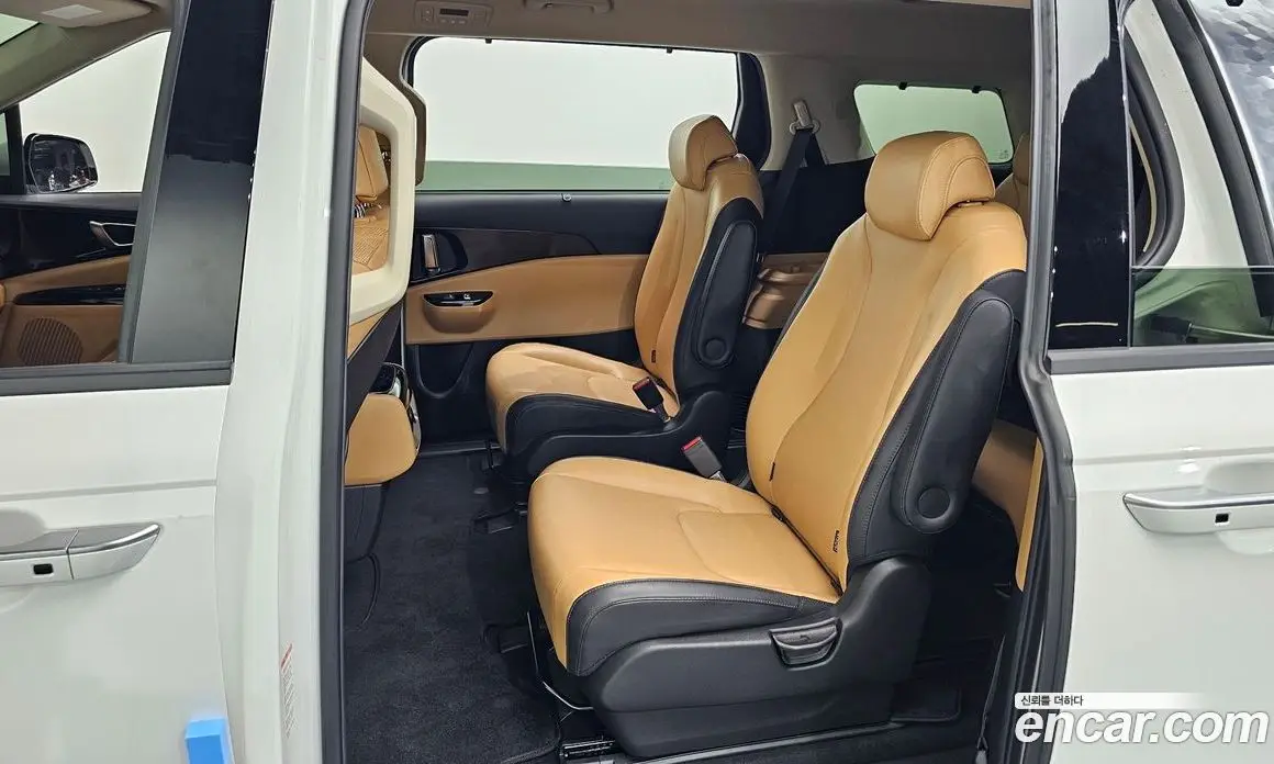Kia Carnival 2020 2.2 автомат (гидро), фото 17