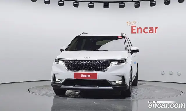Kia Carnival 2020 2.2 автомат (гидро), миниатюра 3