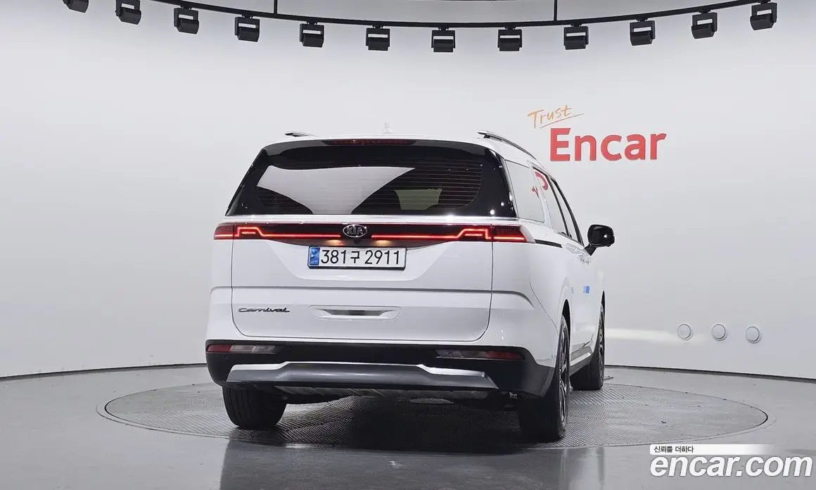 Kia Carnival 2020 2.2 автомат (гидро), фото 4