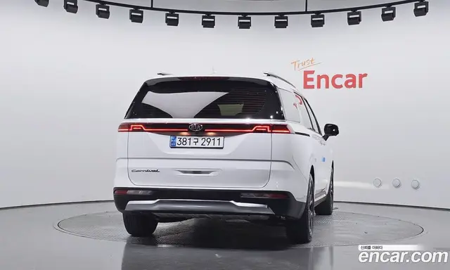 Kia Carnival 2020 2.2 автомат (гидро), миниатюра 4