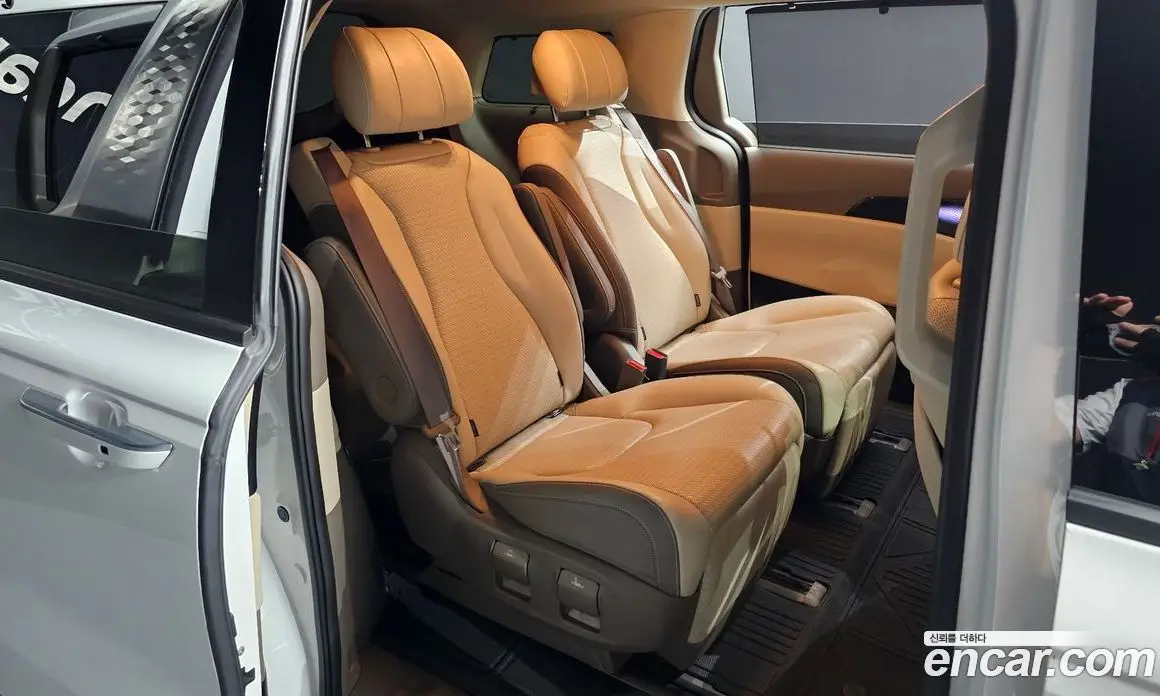 Kia Carnival 2023 3.5 автомат (гидро), фото 11