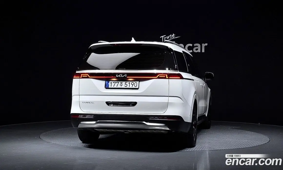 Kia Carnival 2023 3.5 автомат (гидро), фото 4