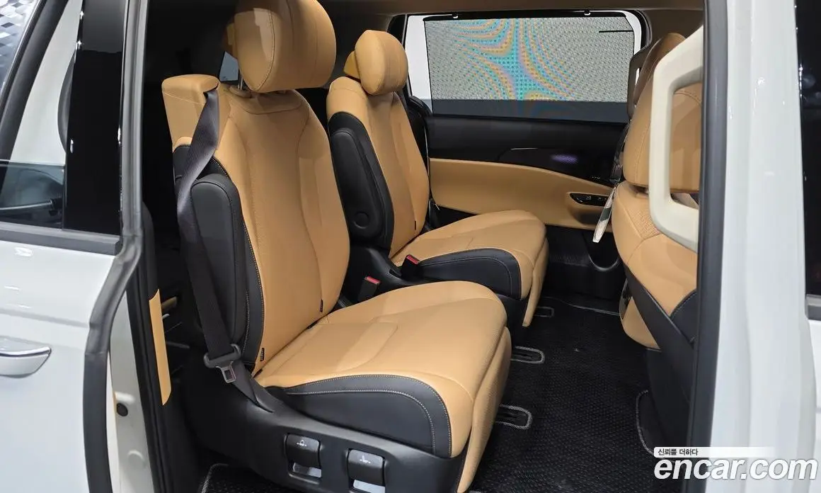Kia Carnival 2023 3.5 автомат (гидро), фото 12