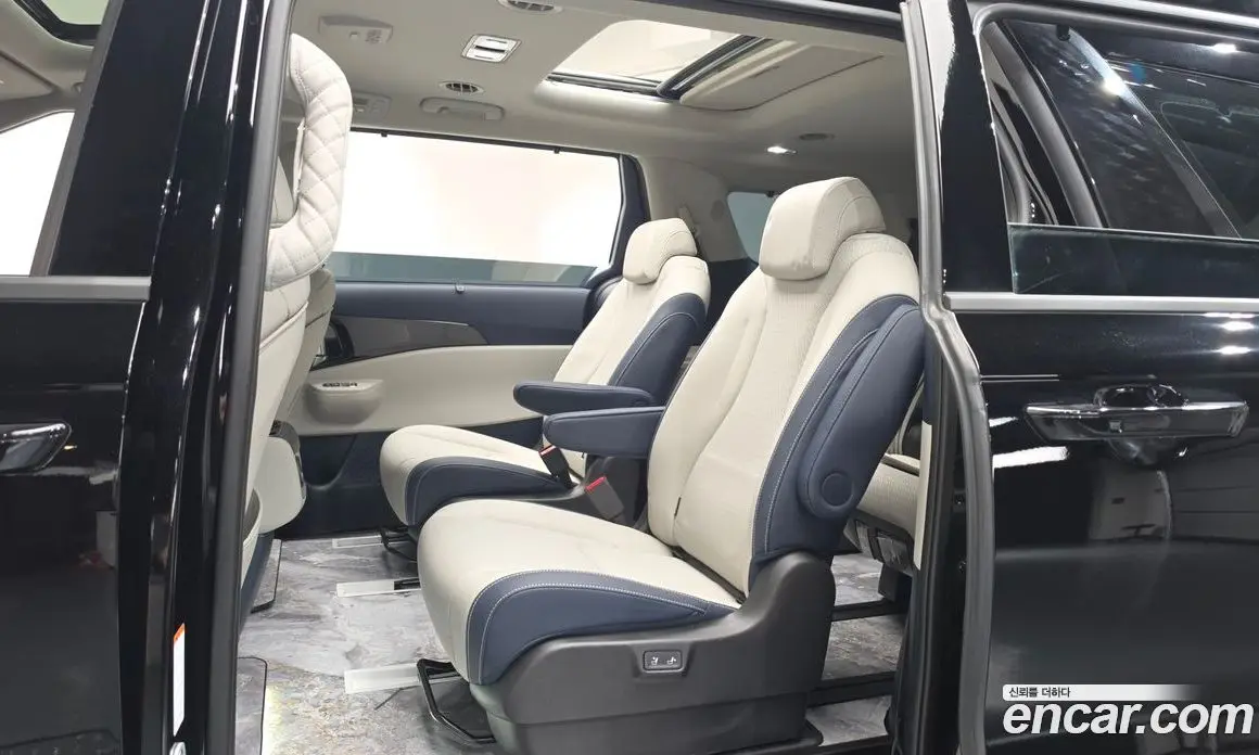 Kia Carnival 2026 1.6 автомат (гидро), фото 17