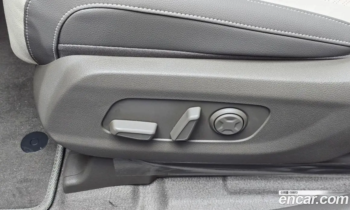 Kia Carnival 2026 1.6 автомат (гидро), фото 32