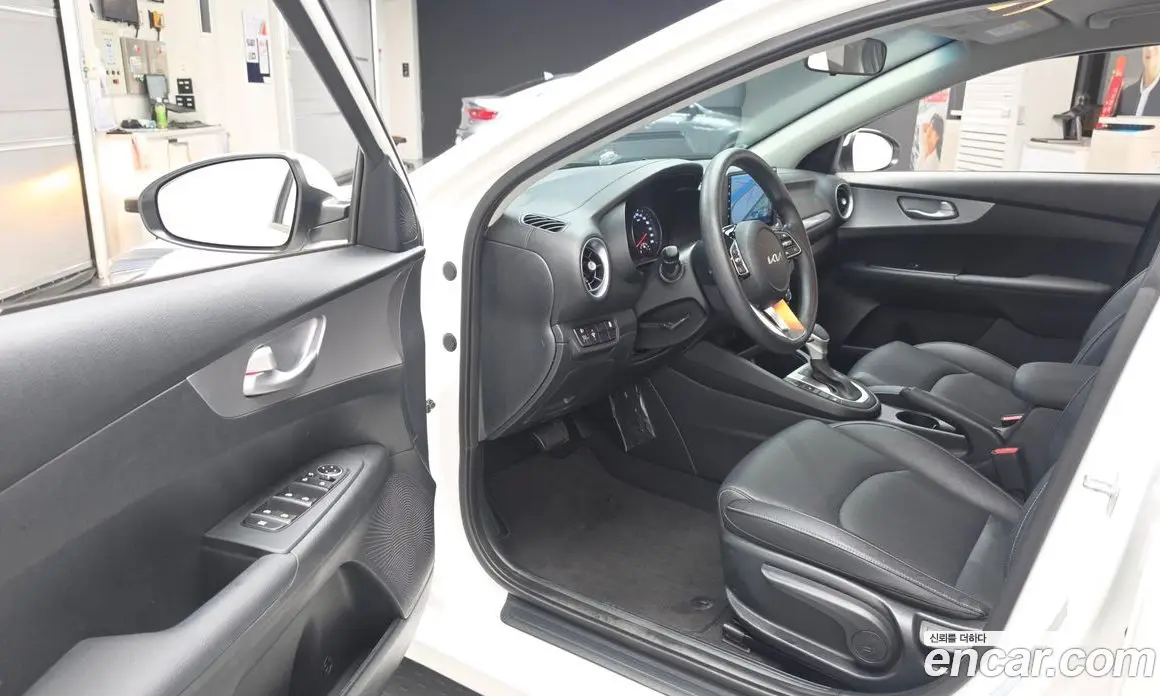 Kia K3 2022 1.6 автомат (гидро), фото 13