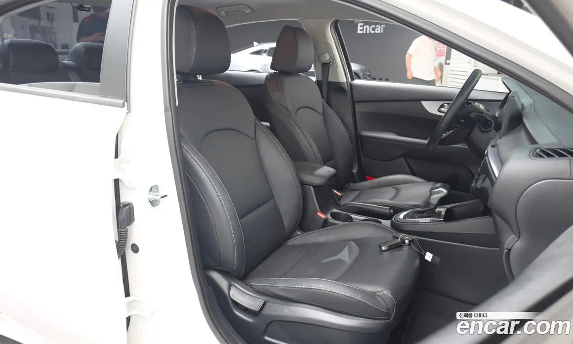 Kia K3 2022 1.6 автомат (гидро), фото 16