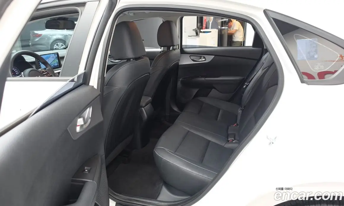 Kia K3 2022 1.6 автомат (гидро), фото 17