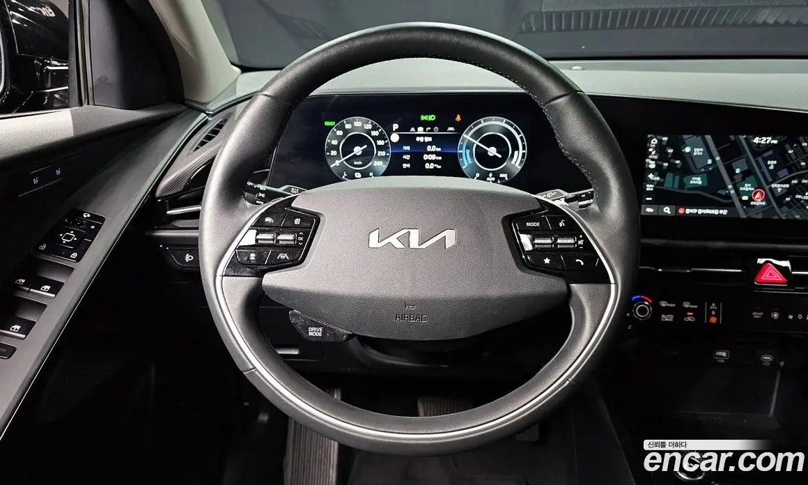 Kia Niro 2023 0.2 автомат (гидро), фото 19