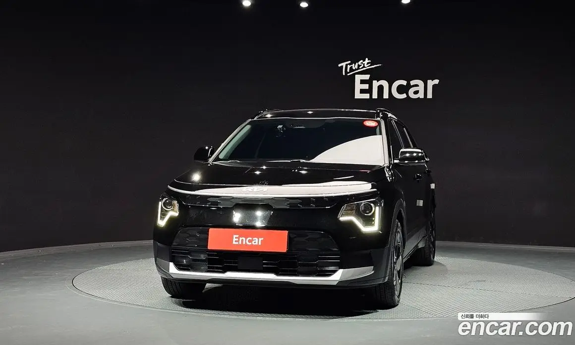Kia Niro 2023 0.2 автомат (гидро), фото 3