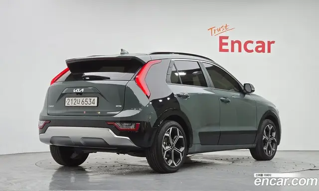 Kia Niro 2023 1.6 автомат (гидро), миниатюра 2